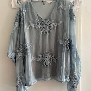 Linda Anderson blue top.  Size large like new